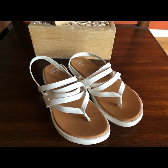 wonder nation Other - GIRLS White Strappy Sandals